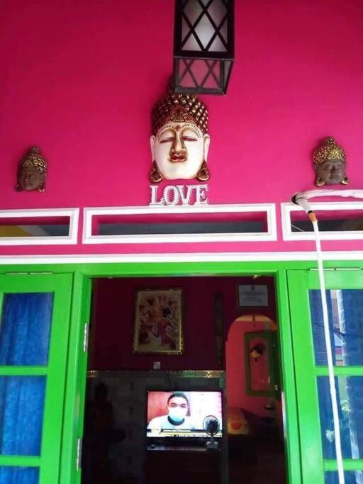 Kubu Pilatus - Family House Lombok Villa Tjakranegara ภายนอก รูปภาพ