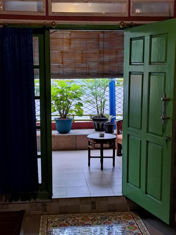 Kubu Pilatus - Family House Lombok Villa Tjakranegara ภายนอก รูปภาพ