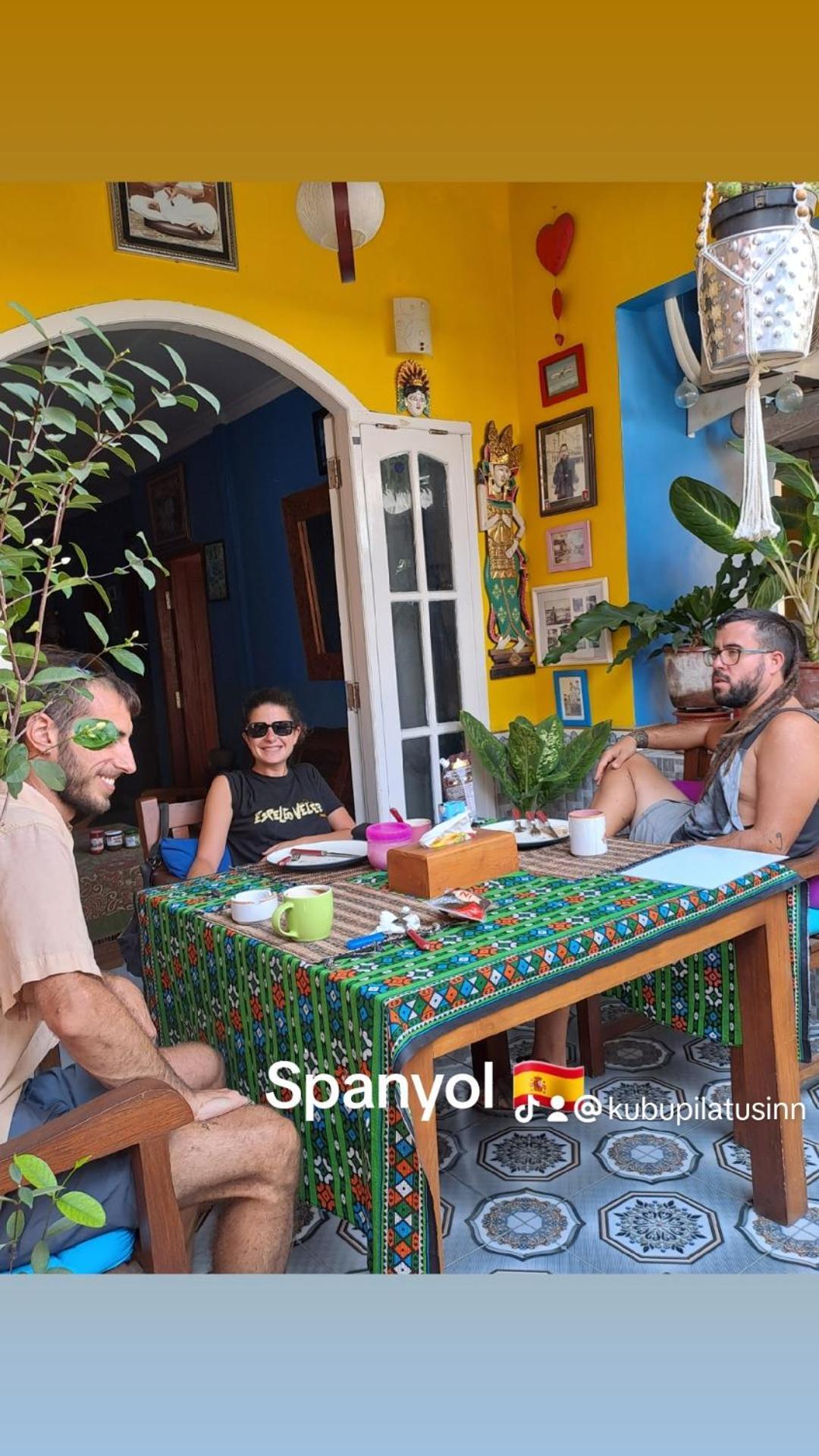 Kubu Pilatus - Family House Lombok Villa Tjakranegara ภายนอก รูปภาพ