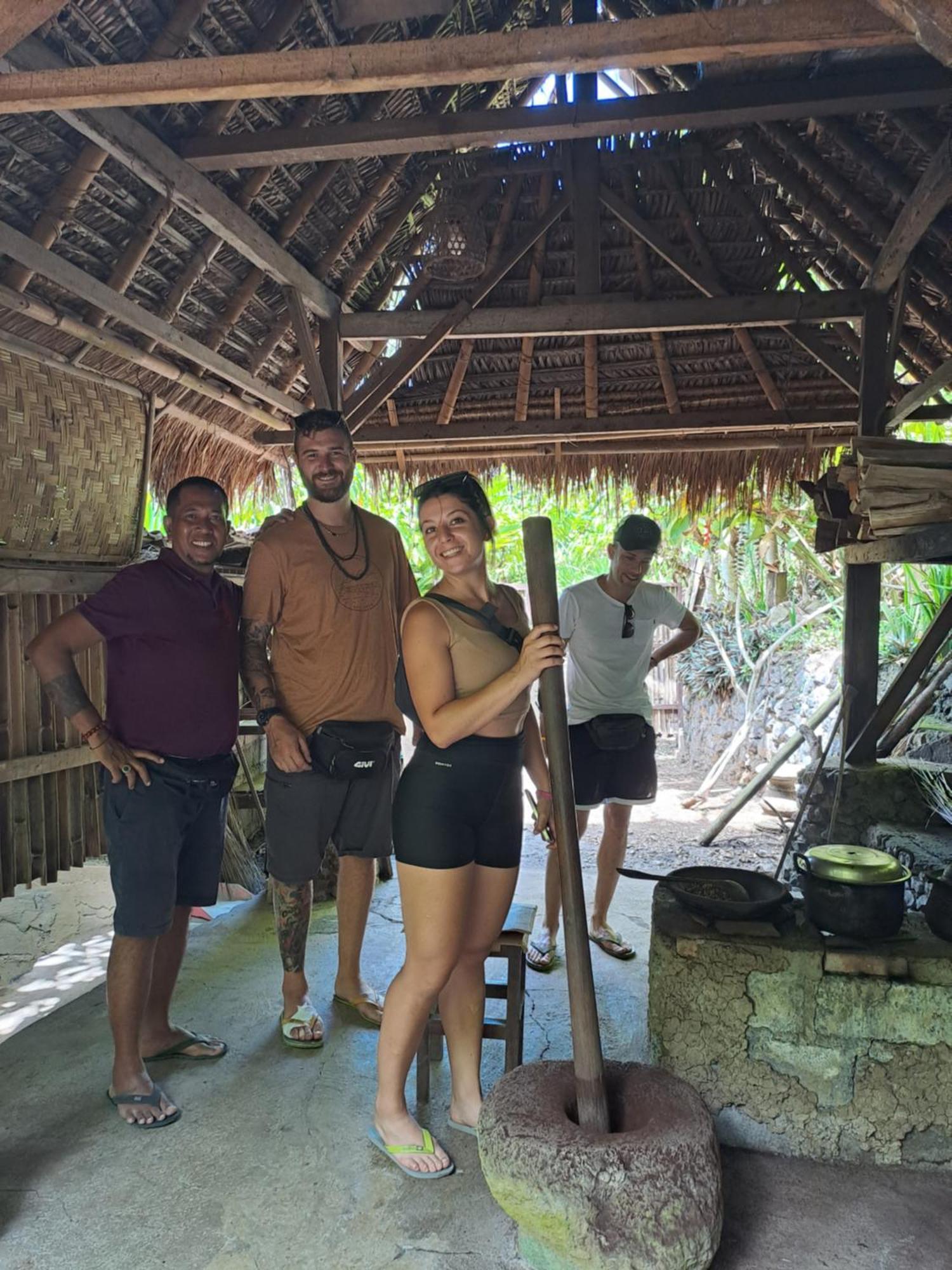 Kubu Pilatus - Family House Lombok Villa Tjakranegara ภายนอก รูปภาพ